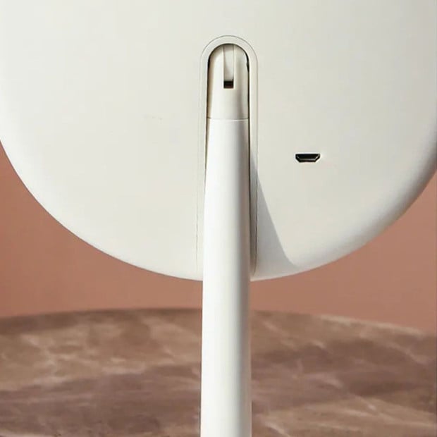 White Antler LED Light Makeup Mirror Magnification Tabletop Image 7