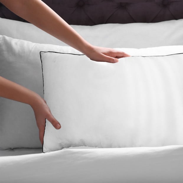 Silk Blend Pillow Hypoallergenic Gusset Cotton Cover Single Pack Image 4