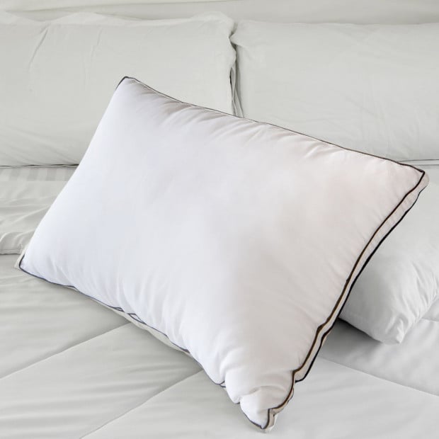 Silk Blend Pillow Hypoallergenic Gusset Cotton Cover Single Pack Image 9