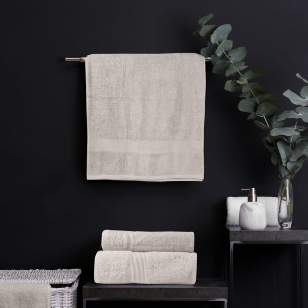 4 Piece Cotton Bamboo Towel Set 450GSM Plush - Sea Holly Image 4