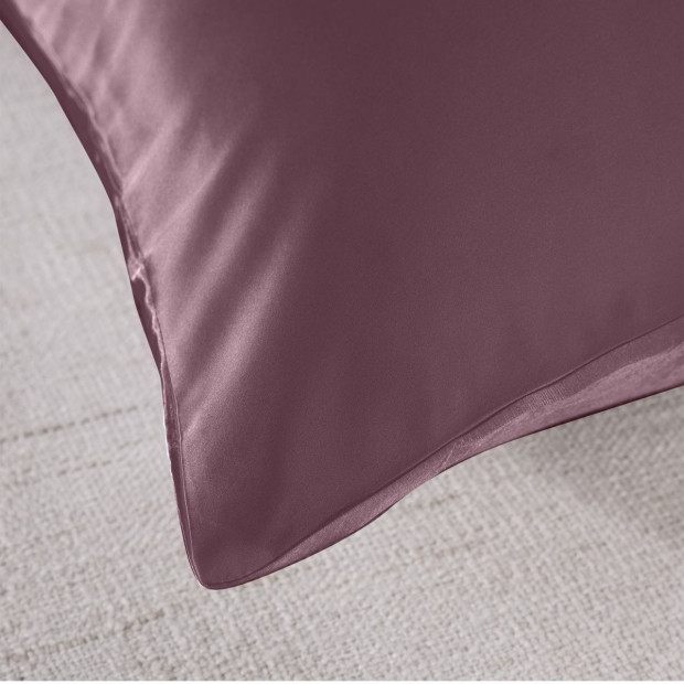 Pure Silk Hypoallergenic Pillowcase - Malaga Wine Image 3