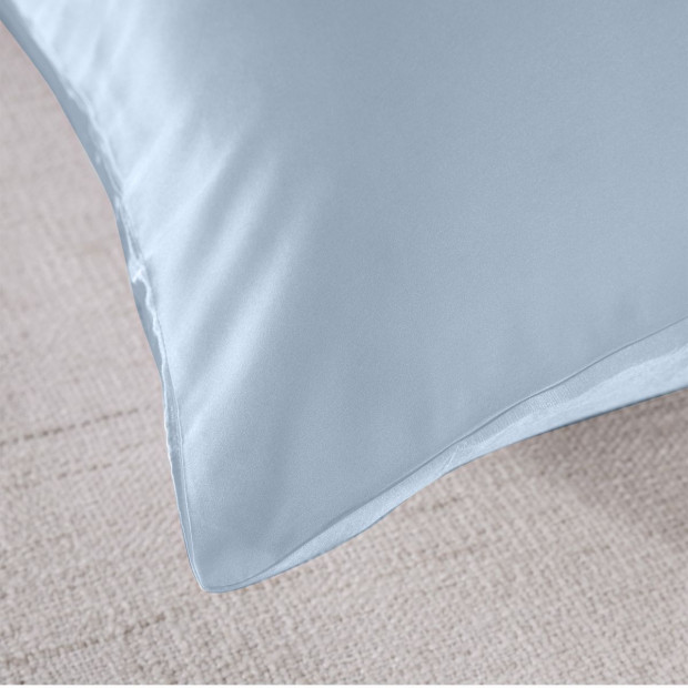 Pure Silk Hypoallergenic Pillowcase - Soft Blue Image 3