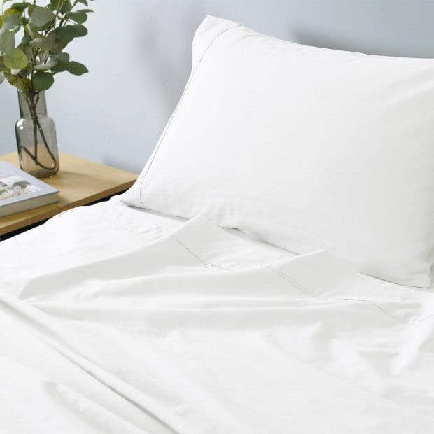 Washed 100% Cotton Sheet Set Fitted Flat Pillowcases - Single - White Image 3