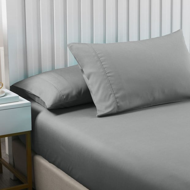 2000TC 3 Piece Fitted Sheet and Pillowcase Set King - Mid Grey Image 3