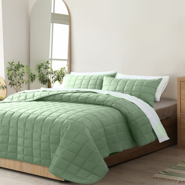Coverlet Set Bedspread Soft Breathable 3 Piece Set - King - Sage Image 2