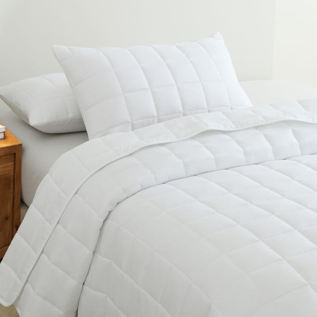 Coverlet Set Bedspread Soft Breathable 3 Piece Set - Queen - White Image 3