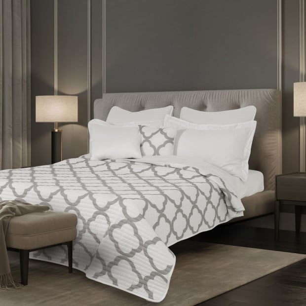 Bamboo Cooling Reversible 7 Piece Comforter Set Bedspread Queen White Image 3