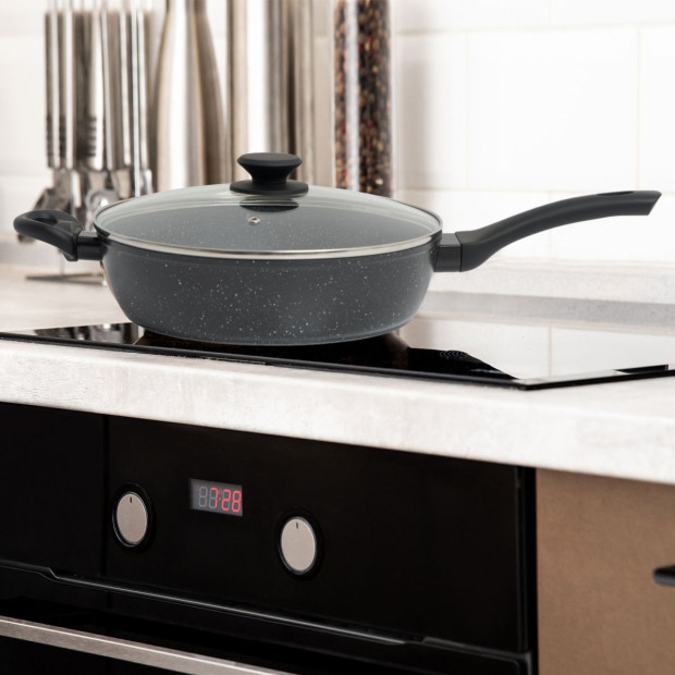 Forged Deep Frying Pan With Lid Cookware Kitchen Fry Pan Black 28cm Image 2