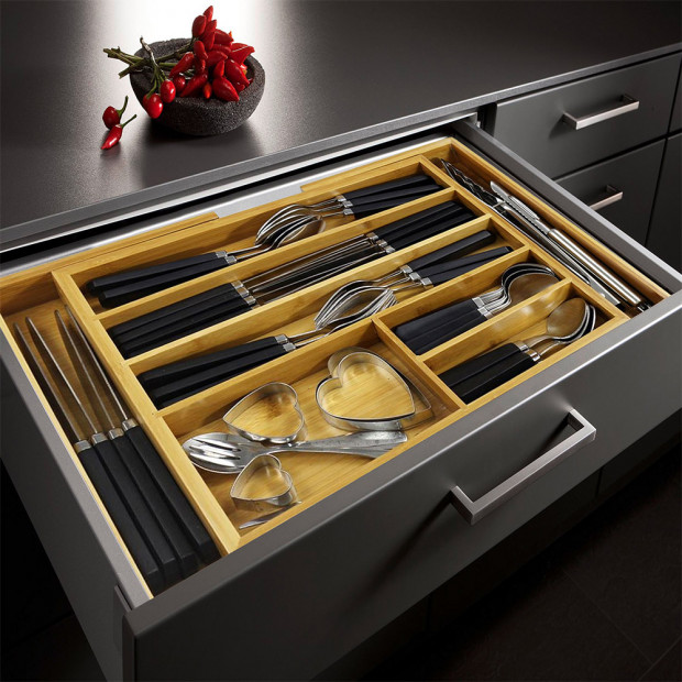 Bamboo Expandable Drawer Organiser Image 4