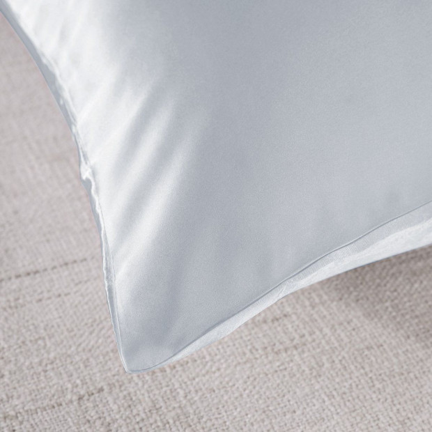 Mulberry Soft Silk Hypoallergenic Pillowcase - Silver Image 4