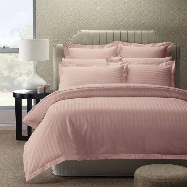 1200TC Quilt Cover Set Damask Cotton Blend Queen - Blush