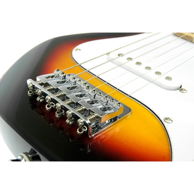 Karrera Children's Electric Guitar Pack - Sunburst Image 4