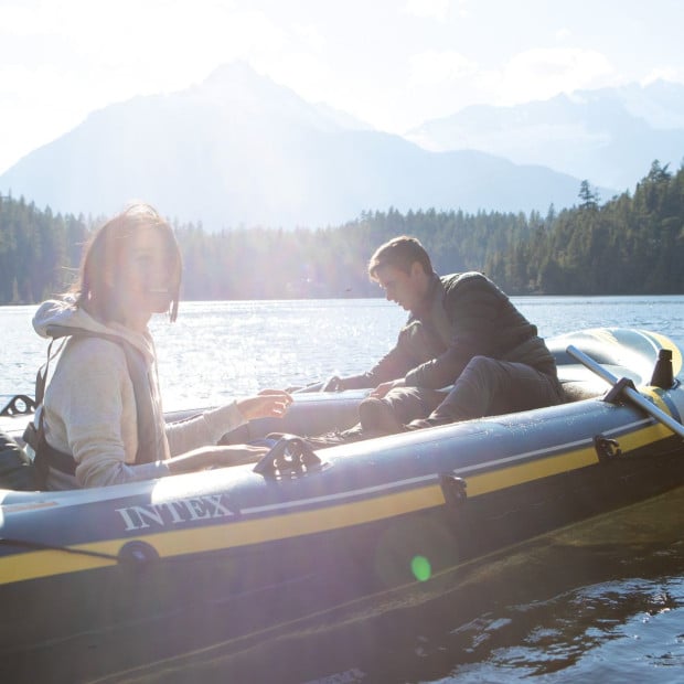 Intex Seahawk 3 Inflatable Boat Set - 3-Person Image 8
