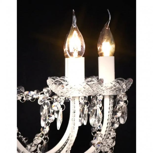 Chandelier With 1600 Crystals Image 5