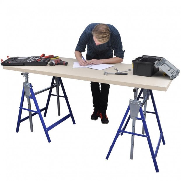 2 scaffolding trestles have frames Trestles Image 2