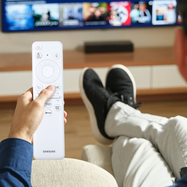 Genuine Samsung Solar Powered Smart TV Remote Control Voice Function BN59-01494E Image 4