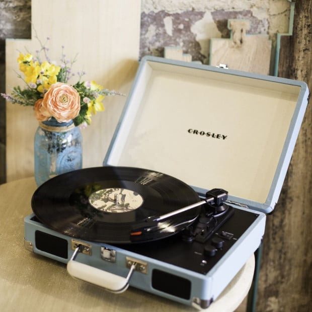 Crosley Cruiser Turquoise - Bluetooth Portable Turntable Image 6