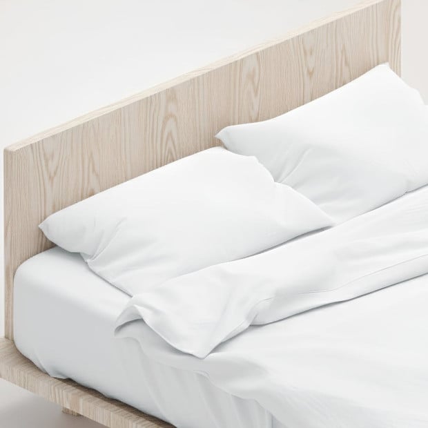 1000 Thread Count Cotton Rich Double Bed Sheet Set 4 Piece in White Image 5