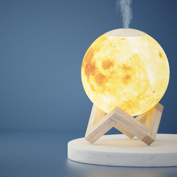 Aroma Diffuser Led Moon Lamp 880ml Image 7