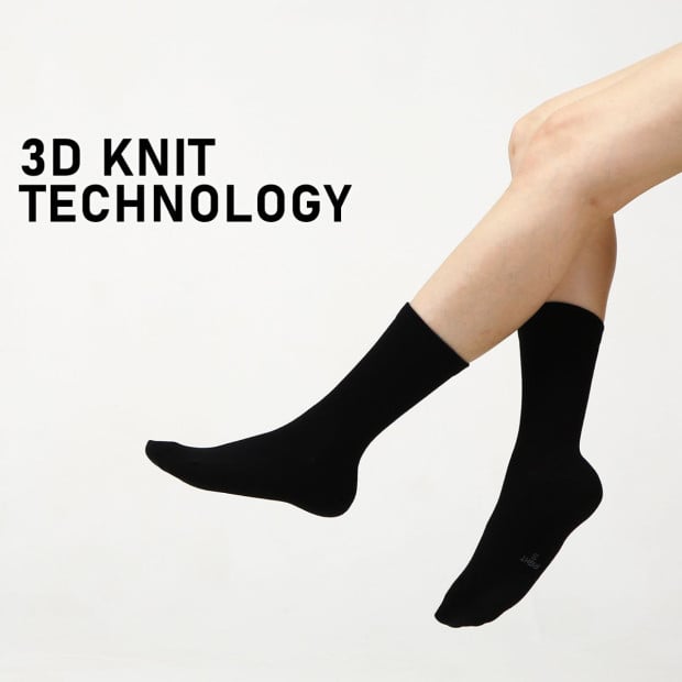 5x Large 3D Seamless Crew Socks - Black Image 2