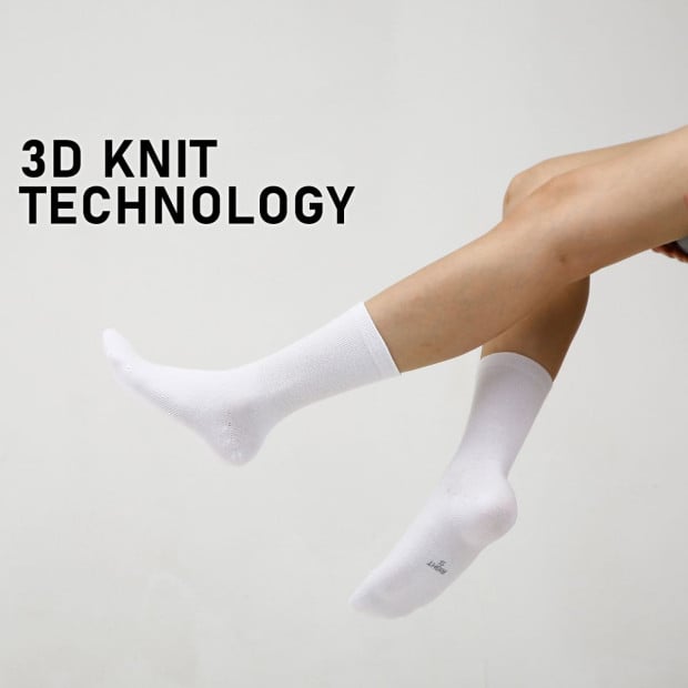 5x Large 3D Seamless Crew Socks - White Image 2