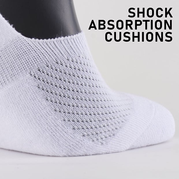 3x Medium Cushion No Show Socks - Black Image 4
