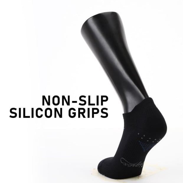 4x Medium Seamless Sport Socks - White Image 3