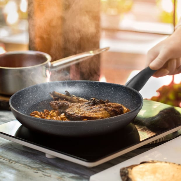 2 Piece Set 1 x Deep Frypan 28cm 1 x Frypan 28cm Grey Handle Image 9