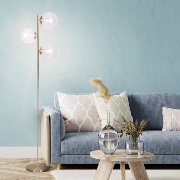 Sarantino 3-Light Gold Metal Floor Lamp Image 2
