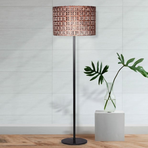Sarantino Rattan Floor Lamp Image 9