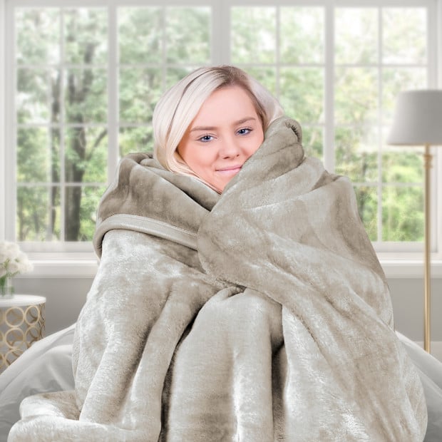 Laura Hill 600-GSM Mink Blanket Queen Size Double-Sided Soft Plush Bed Faux Throw Rug 220 X 240cm - Beige Image 7