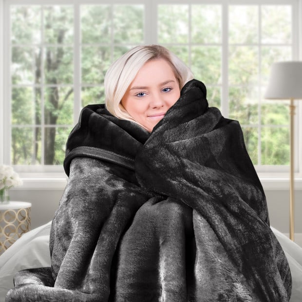 Laura Hill 600-GSM Mink Blanket Queen Size Double-Sided Soft Plush Bed Faux Throw Rug 220 X 240cm - Black Image 7
