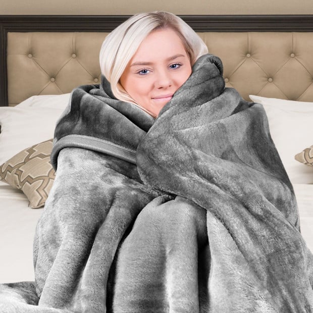 Laura Hill 600GSM Double-Sided Queen Size Faux Mink Blanket - Silver Image 7