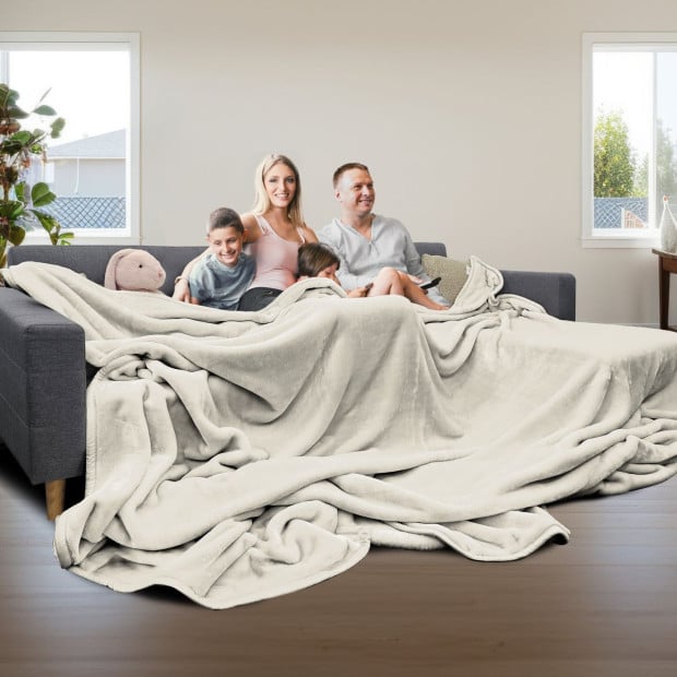 Laura Hill XL Double-Sided Oversized Faux Mink Blanket 305x305cm Beige Image 10