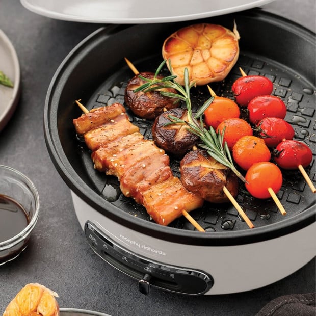 Morphy Richards Round MultiPot - White Image 9
