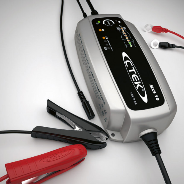 Ctek MXS 10 Car Battery Charger 12V
