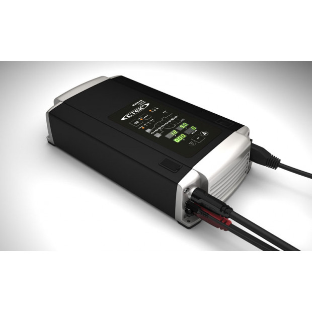 Ctek MXTS70 12/24V 50A Car Battery Charger Image 3