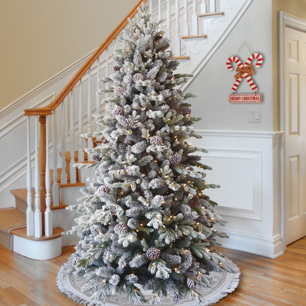 9ft Christmas Tree with Twinkle Lights- Snowy Dorchester Image 7