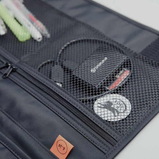 Large 15/15.6 Inch Laptop Sleeve With Strap Lato - Black Image 7