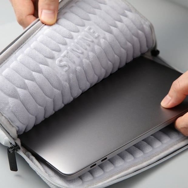 Large 15 Inch Laptop Sleeve Luke - Grey Image 6