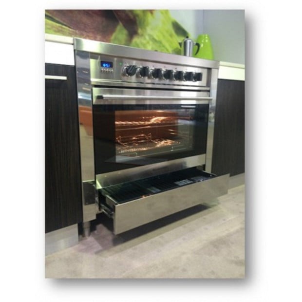 Kleenmaid 90cm Dual Fuel Freestanding Oven Work Burner On LHS OFS9021 Image 4