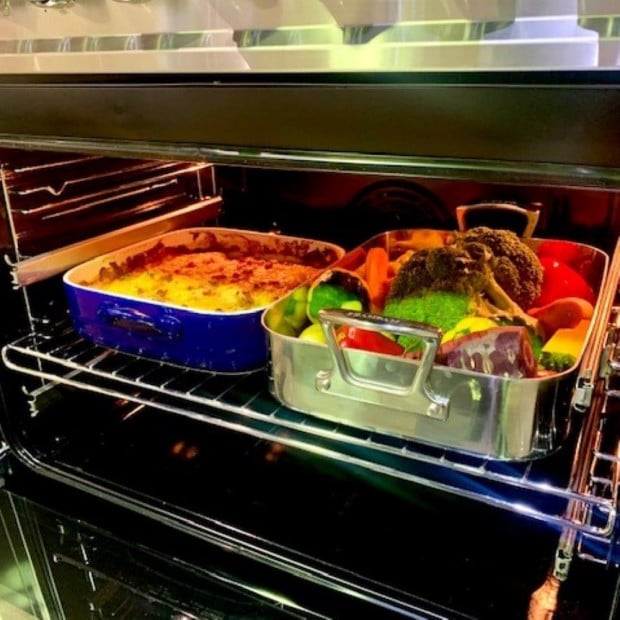 Kleenmaid 90cm Dual Fuel Freestanding Oven Work Burner On LHS OFS9021 Image 10