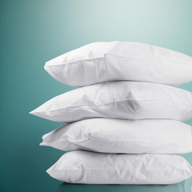 Bedding King Size 4 Pack Bed Pillow Medium*2 Firm*2 Microfibre Fiiling Image 7
