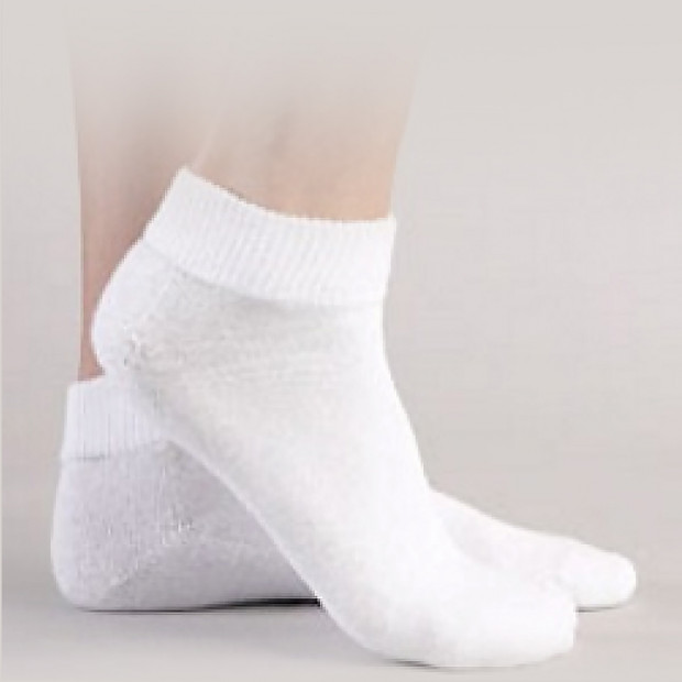 24 Pairs Plain White Ankle Cotton Blend Sports Socks (6-10)