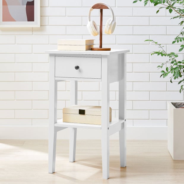 Sarantino Rue Bedside Table in White Image 10